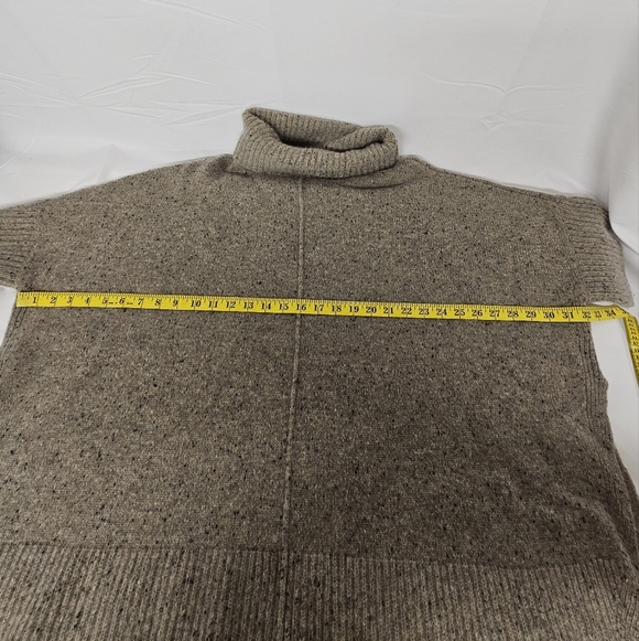 Ann Taylor Cashmere Turtleneck Sweater In Heathered Olive And Brown Size Med - Picture 5 of 8